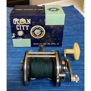 Vintage Ocean City Fishing Reel 113 with half box 977A